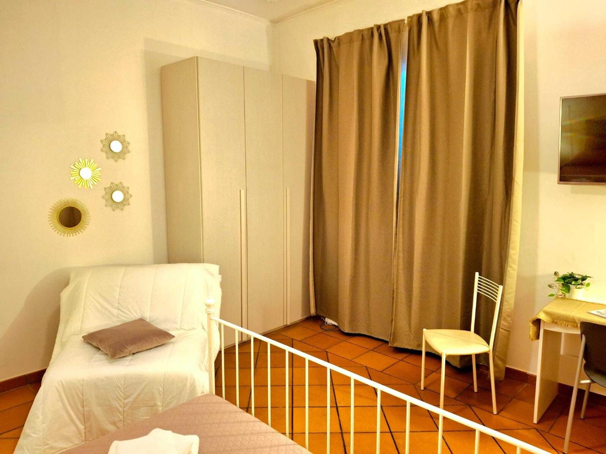 Candia 66 At The Vatican Museums Apartment *